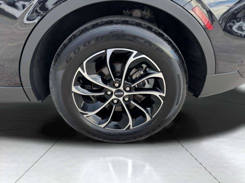 Used 2024 Lincoln Nautilus Premier AWD/4WD image 63