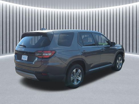 New 2025 Honda Pilot EX-L image 4