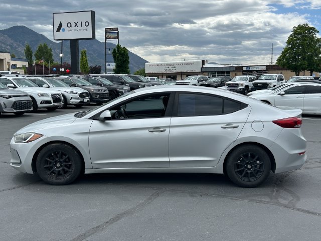 Used 2017 Hyundai Elantra SE FWD image 6