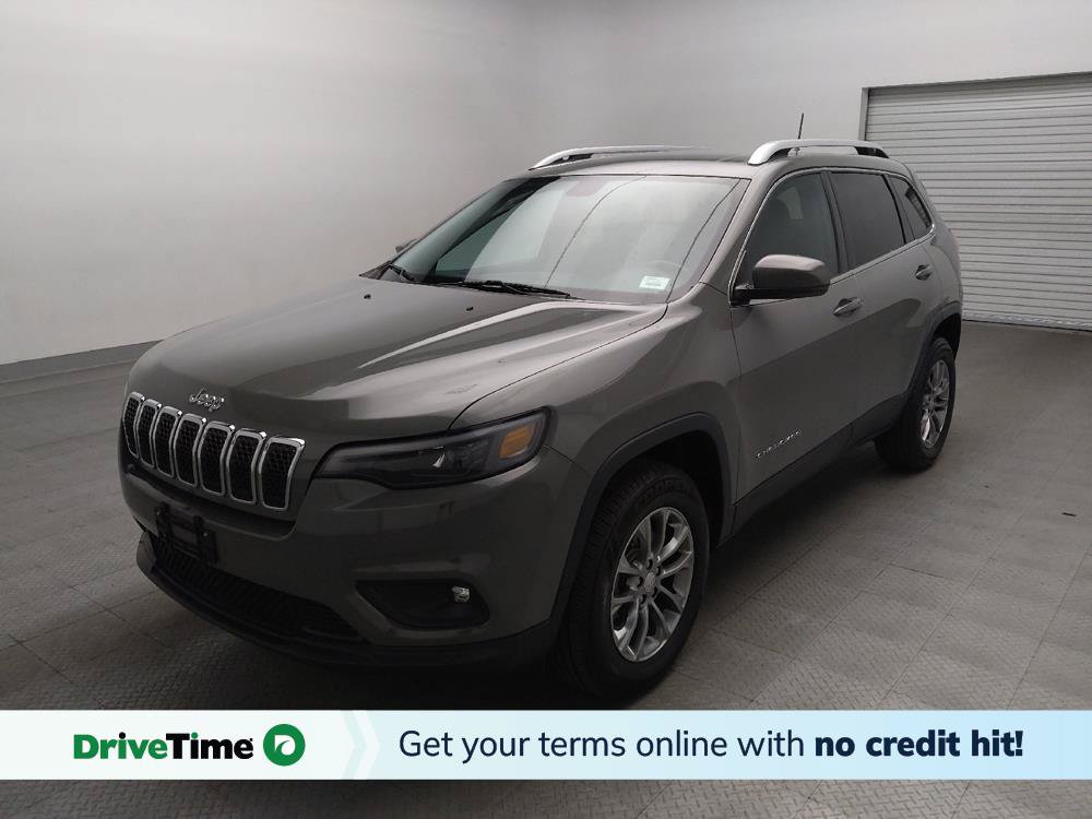 Used 2019 Jeep Cherokee Latitude Plus w/ Cold Weather Group AWD/4WD image 1