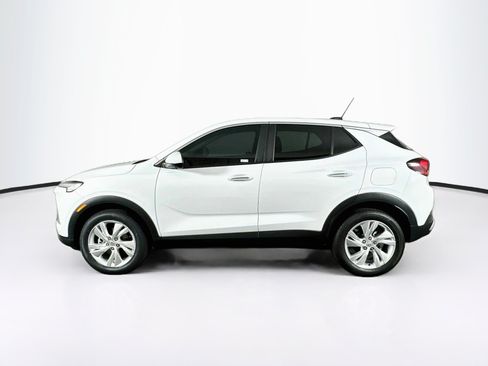 Used 2024 Buick Encore GX Preferred w/ Comfort Package AWD/4WD image 4