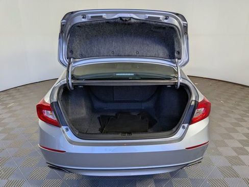 Used 2022 Honda Accord Sport image 9