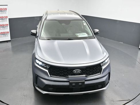 Used 2021 Kia Sorento EX image 11
