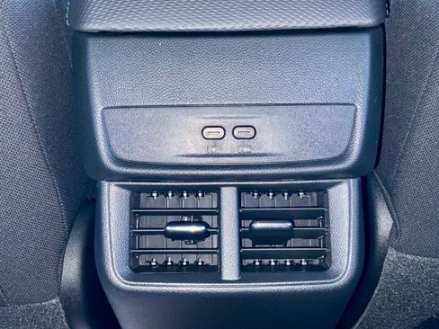 New 2026 Chevrolet Equinox LT w/ Midnight Edition AWD/4WD image 48