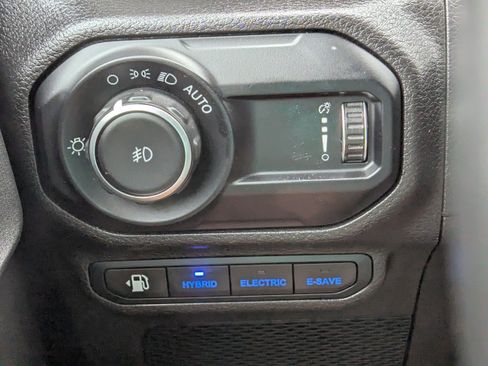 Used 2023 Jeep Wrangler Unlimited w/ Cold Weather Group AWD/4WD image 28