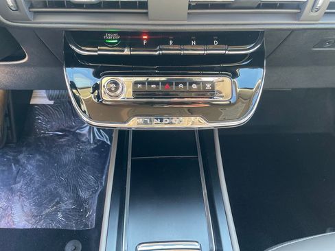 New 2026 Lincoln Corsair Premiere image 11