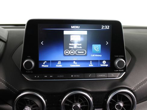 Used 2024 Nissan Sentra SV FWD image 12