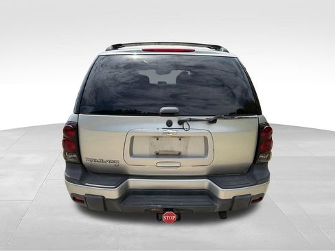 Used 2005 Chevrolet TrailBlazer LT AWD/4WD image 5