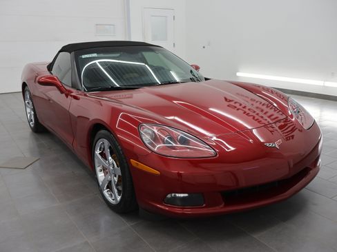 Used 2008 Chevrolet Corvette Convertible w/ Preferred Equipment Group RWD image 40