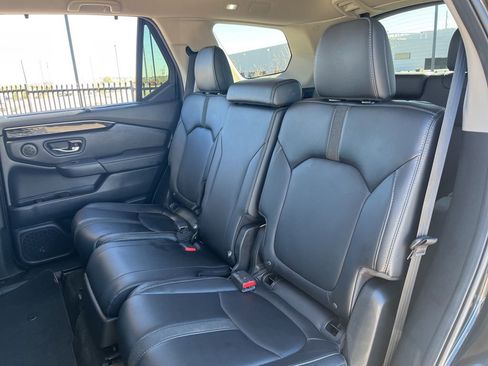 Used 2023 Honda Pilot EX-L image 25