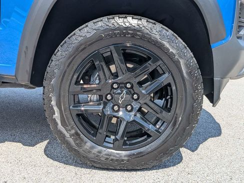 Used 2024 Chevrolet Colorado Trail Boss w/ Advanced Trailering Package AWD/4WD image 10