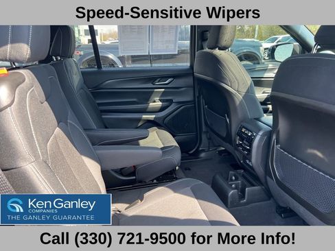 Used 2024 Jeep Grand Cherokee L Laredo AWD/4WD image 57