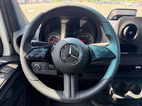 New 2026 Mercedes-Benz Sprinter 2500 image 14