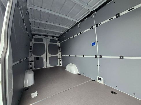 New 2026 Mercedes-Benz Sprinter 2500 image 21