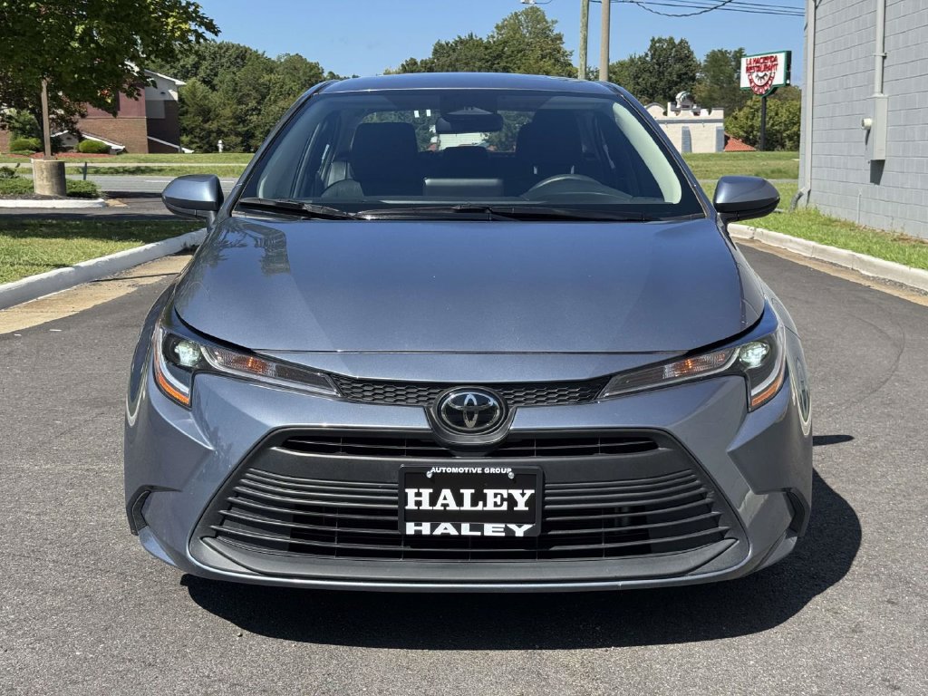 Used 2025 Toyota Corolla LE FWD image 25
