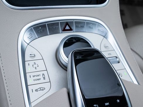 Used 2017 Mercedes-Benz S 550 Sedan image 24