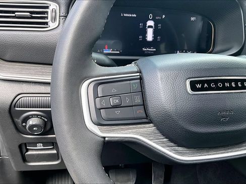 Used 2024 Jeep Wagoneer Series II w/ Flexible Seating Group RWD image 20