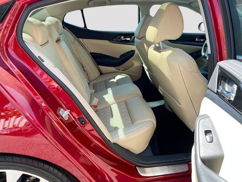 Used 2023 Nissan Maxima Platinum w/ Sport Mat Group FWD image 29