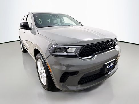 Used 2025 Dodge Durango GT image 1