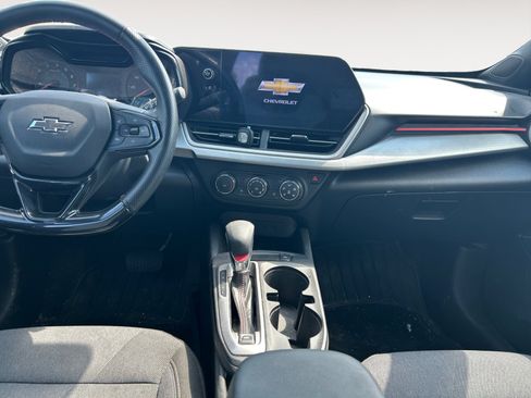 Certified 2024 Chevrolet Trax RS FWD image 10