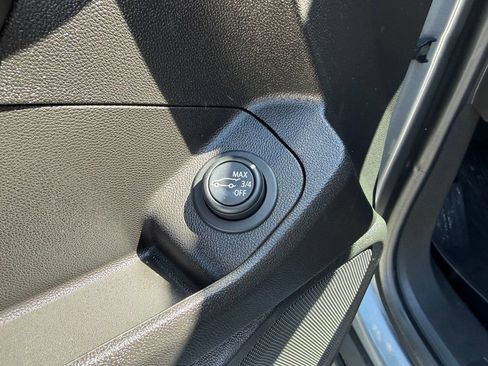 Used 2021 GMC Terrain SLT FWD image 12