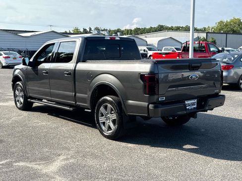 Used 2018 Ford F150 XLT w/ Equipment Group 302A Luxury AWD/4WD image 4