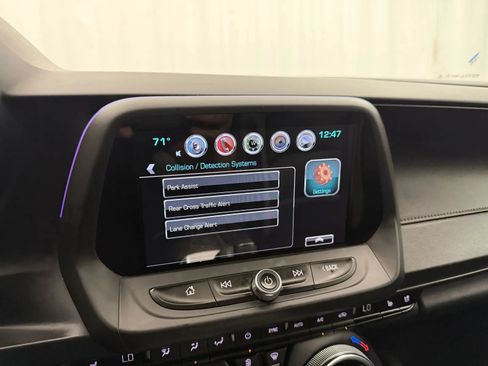 Used 2016 Chevrolet Camaro SS RWD image 31