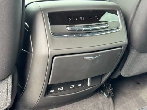 Certified 2023 Cadillac Escalade Premium Luxury Platinum image 33