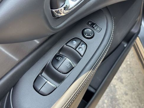 Used 2019 Nissan Murano SL AWD/4WD image 14