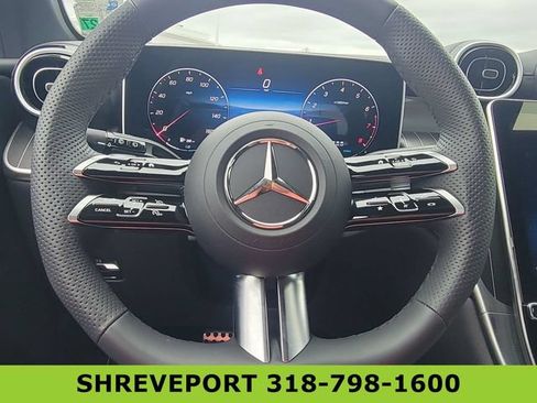 Used 2025 Mercedes-Benz GLC 300 image 11