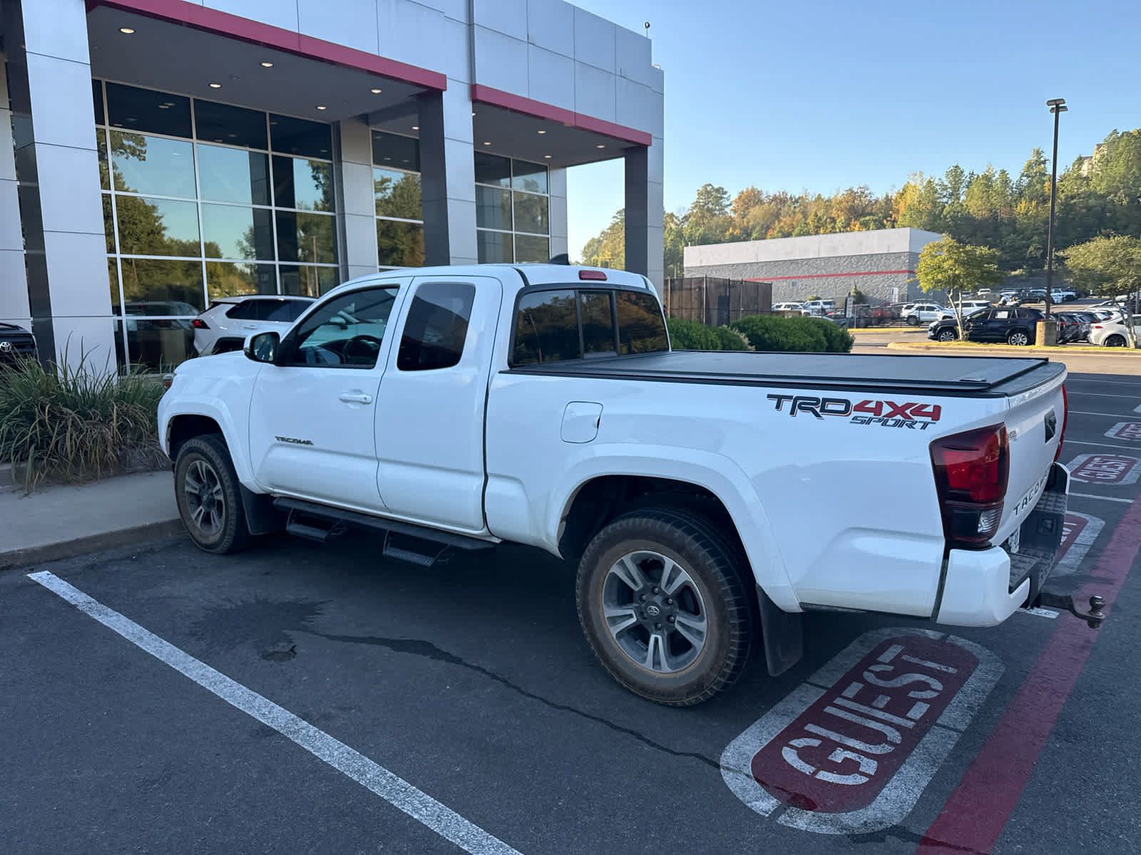 Used 2019 Toyota Tacoma TRD Sport AWD/4WD image 4