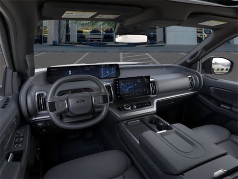 New 2026 Ford Expedition Platinum w/ Stealth Performance Package image 9