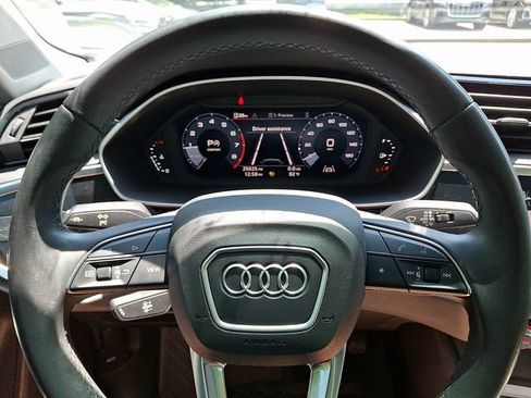 Used 2023 Audi Q3 2.0T Premium w/ Convenience Package AWD/4WD image 19