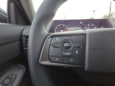 New 2026 Nissan Sentra SV image 11