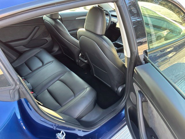 Used 2023 Tesla Model 3 Standard Range RWD image 8