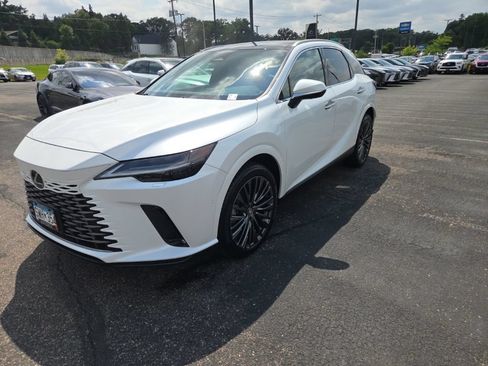 Used 2025 Lexus RX 350 AWD/4WD image 3