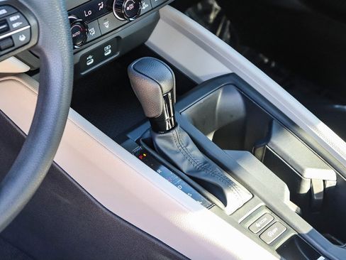 Certified 2025 Honda Accord SE image 21