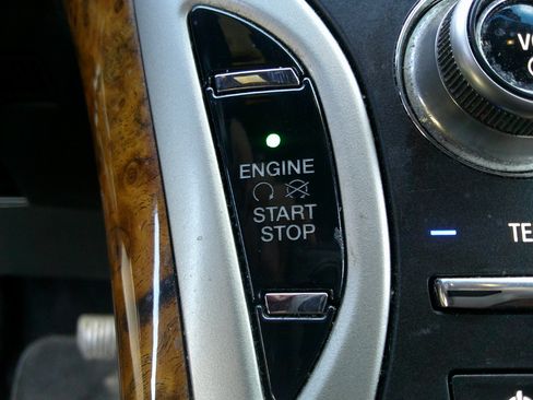 Used 2016 Lincoln MKX Reserve w/ Cargo Utility Package image 21