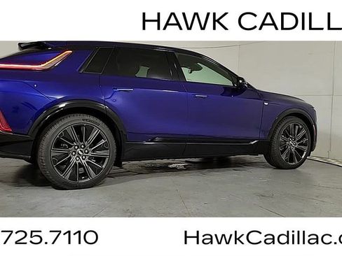 New 2026 Cadillac Lyriq Signature Sport AWD/4WD image 9