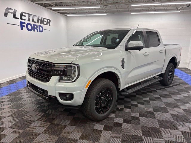 New 2026 Ford Ranger Lariat w/ Black Appearance Package AWD/4WD image 1