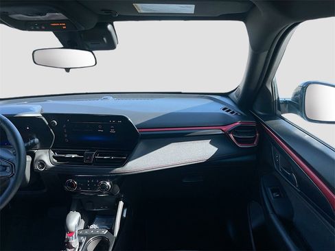 Used 2025 Chevrolet TrailBlazer RS w/ Driver Confidence Package image 23