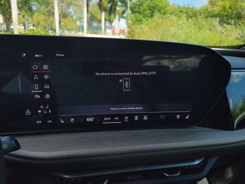 Certified 2025 Audi Q5 Premium Plus w/ Premium Plus AWD/4WD image 25