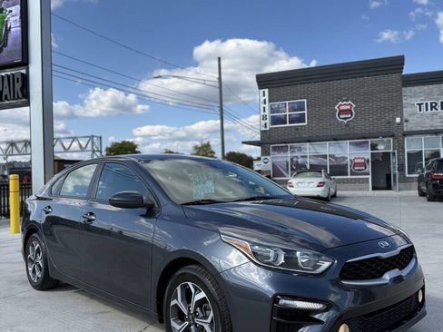 Used 2020 Kia Forte LXS image 1