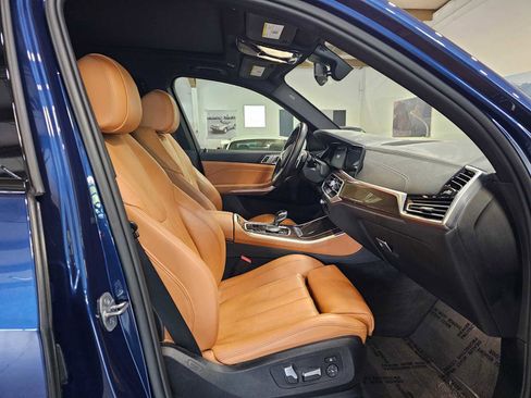 Used 2022 BMW X5 xDrive40i w/ M Sport Package AWD/4WD image 10