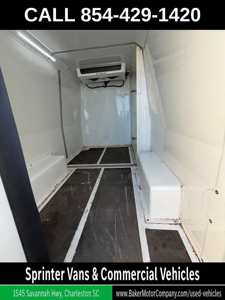 Used 2022 Mercedes-Benz Sprinter 2500 image 5