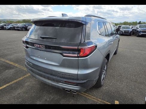 Used 2025 GMC Acadia Elevation w/ LPO, Floor Liner Package AWD/4WD image 4