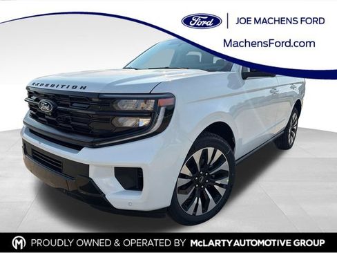New 2027 Ford Expedition Platinum AWD/4WD image 1