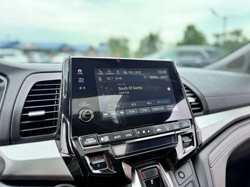 Used 2019 Honda Odyssey EX-L image 16