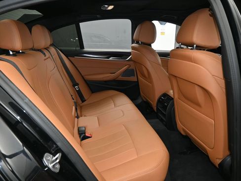 Used 2022 BMW 530i w/ Premium Package image 49