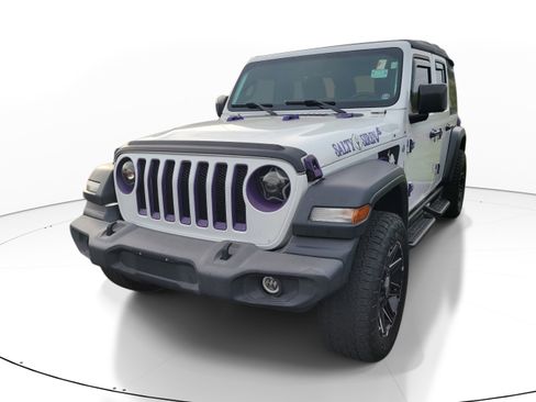 Used 2018 Jeep Wrangler Unlimited Sport S AWD/4WD image 3